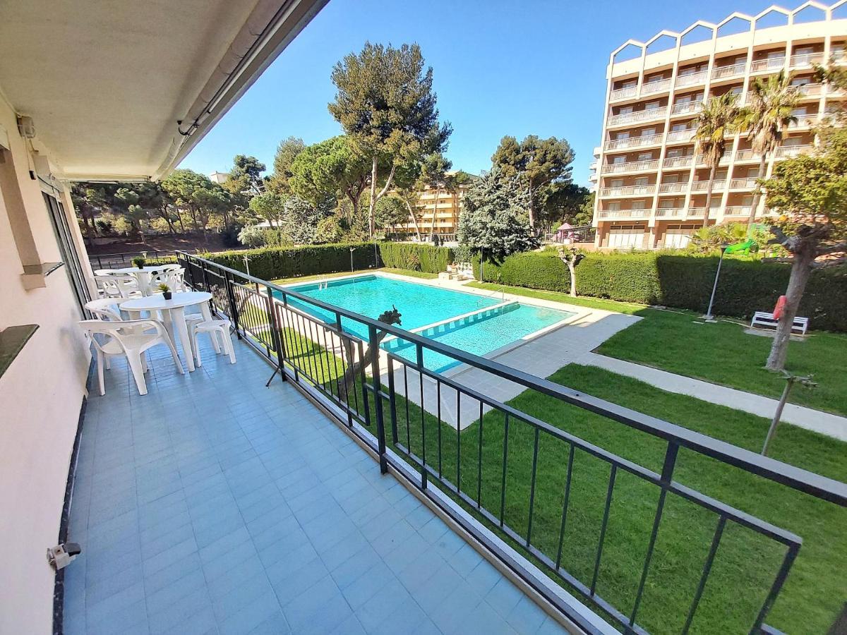 Apartamentos Casanostra Салоу Экстерьер фото